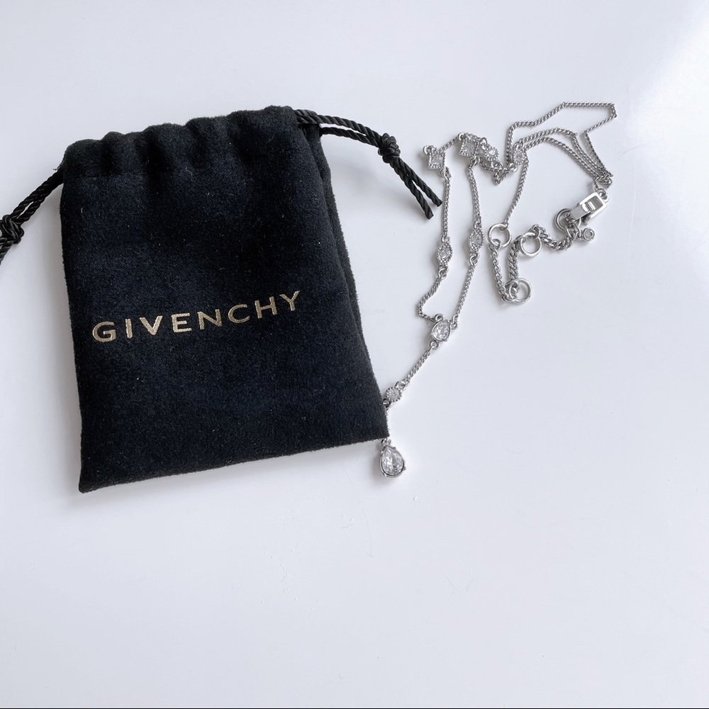 Givenchy Necklace (never worn)